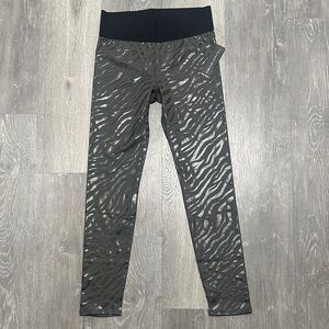 NWT Tahari Sport Women Active Elastic Band Zebra Print Leggings Gray Sz S